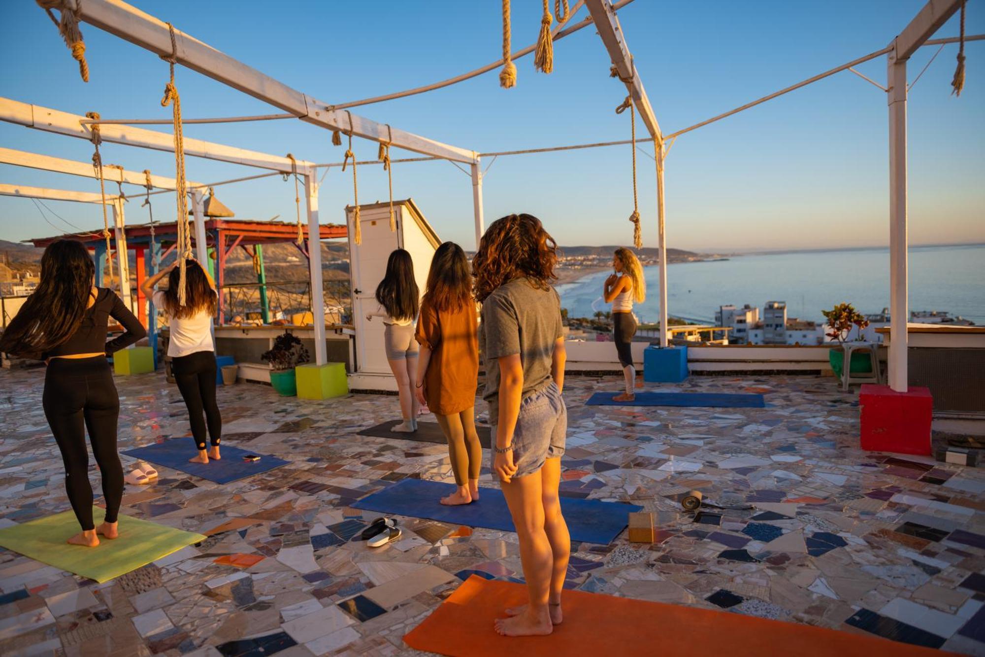 Adventurekeys Surf Yoga Cowork Bed & Breakfast Тагазут Екстериор снимка