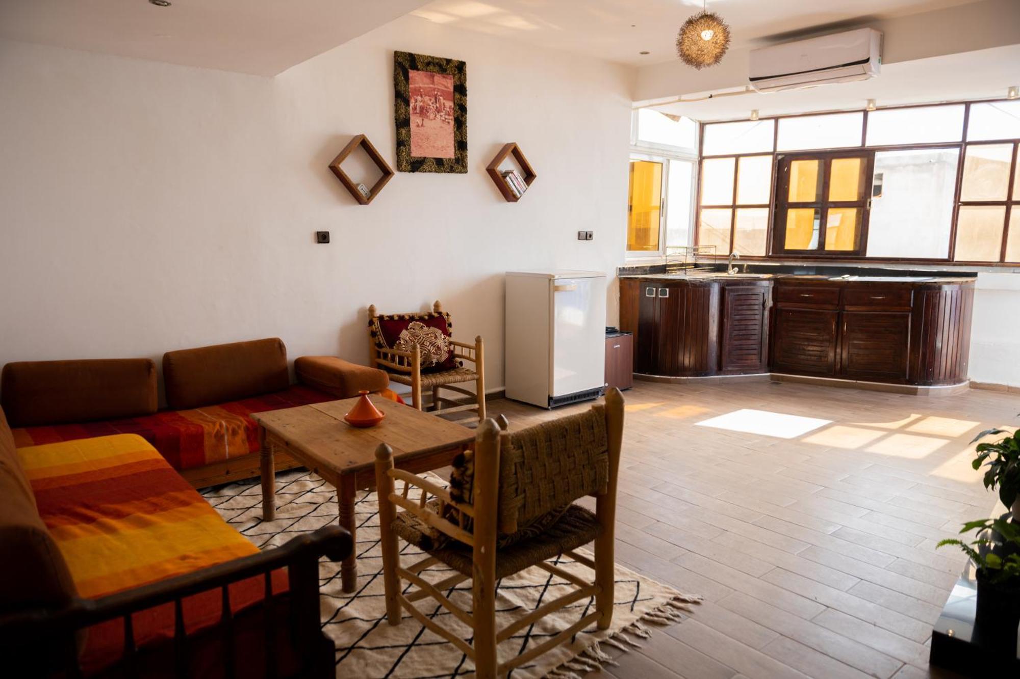Adventurekeys Surf Yoga Cowork Bed & Breakfast Тагазут Екстериор снимка